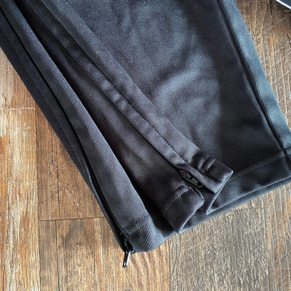Adidas Joggers - Picture 11 of 11
